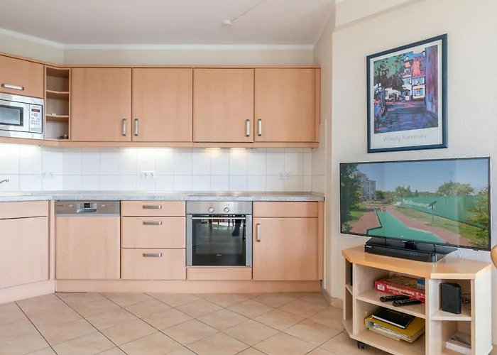 544, Seepark Apartment *